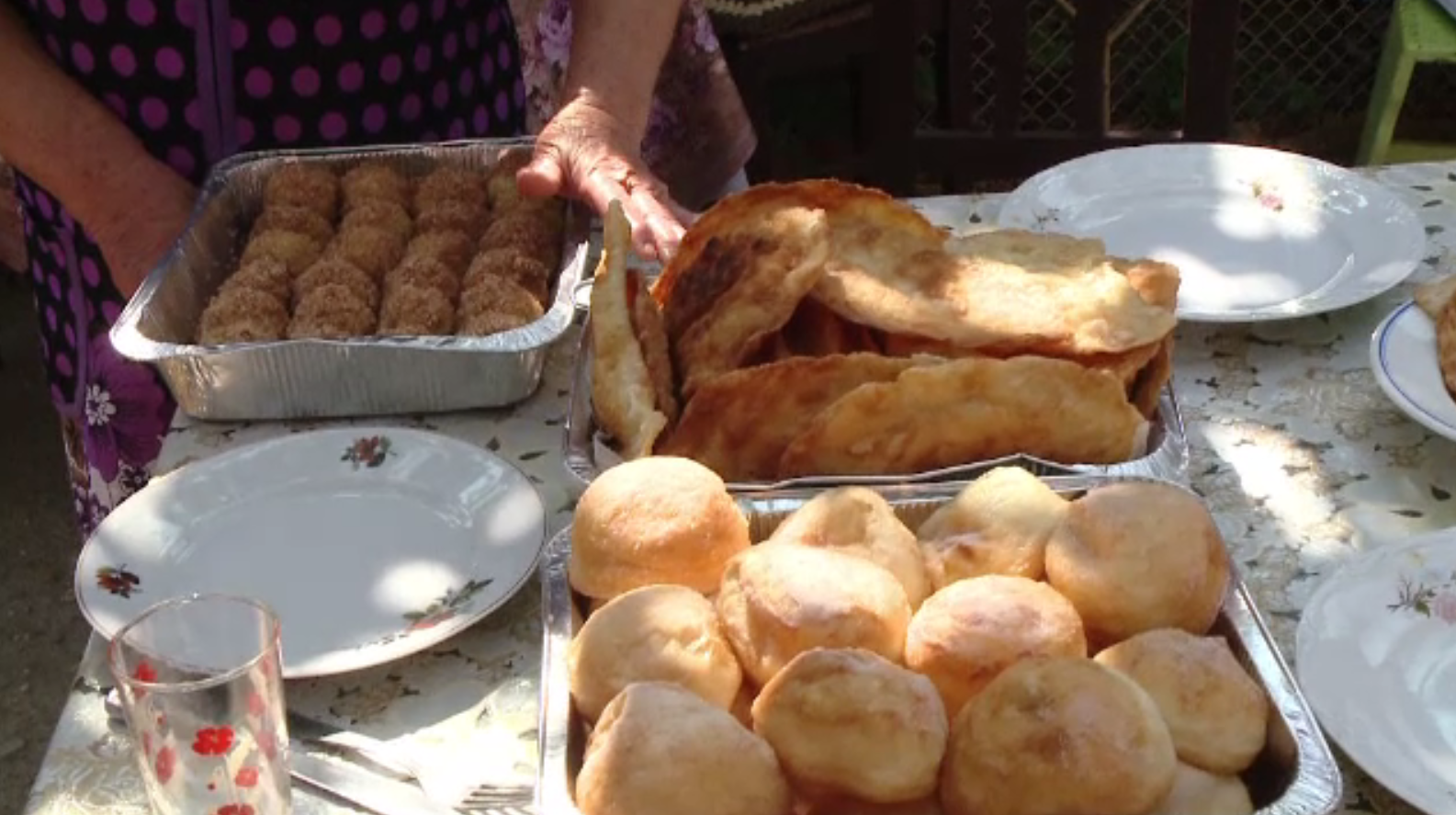Bucate făcute după rețete vechi de sute de ani, la un festival dintr-un sat timișorean