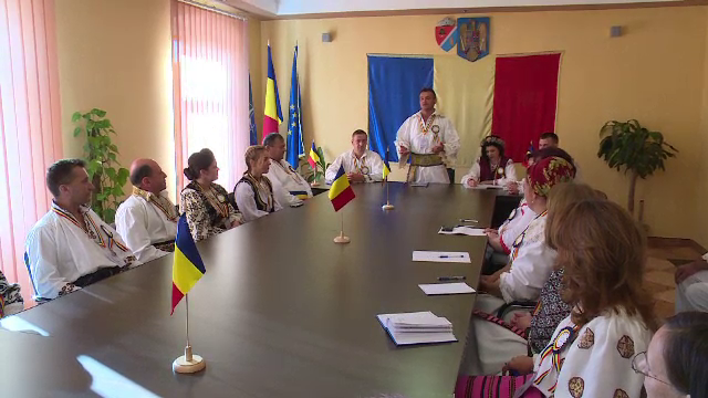 Centenarul, în Bistriţa-Năsăud: angajaţii primăriei vor veni la muncă îmbrăcaţi în costume tradiţionale
