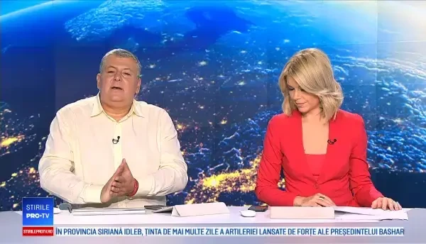 Mădălina Ghenea, într-o rochie extrem de sexy la Festivalul de la Veneţia. FOTO