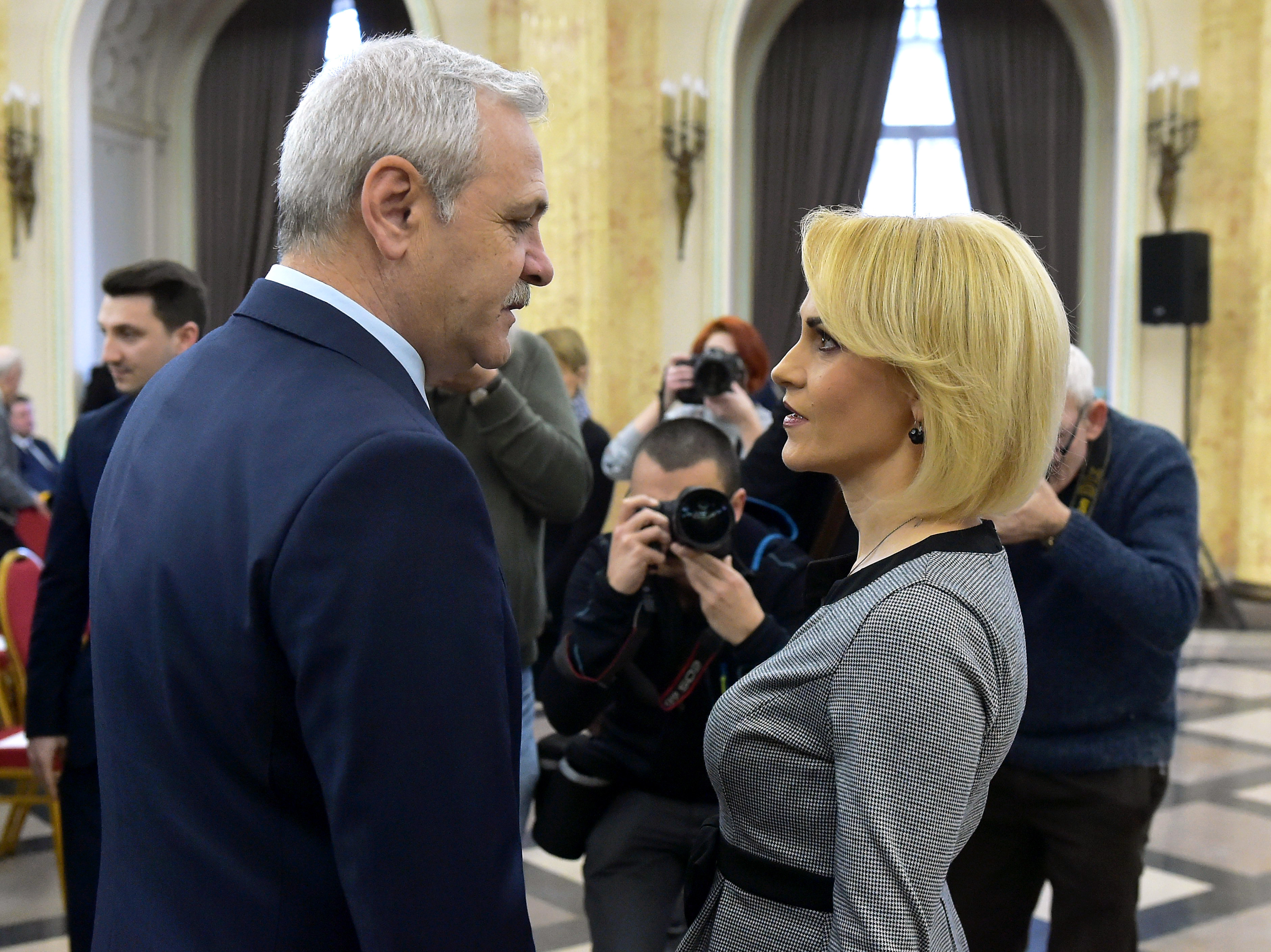 Gabriela Firea, mesaj pentru Dragnea: "Să nu se mai ascundă după Olguța, Codrin şi Doinița. A tăiat aproape 25% din buget"