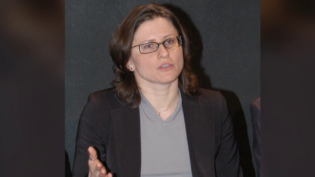 Portretul româncei care a devenit ministru în Franța. "Încă sunt cu inima împărţită"