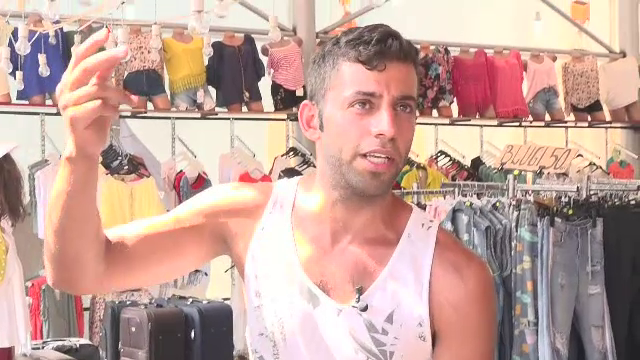 Litoralul, transformat în bazar. "Aşa trebuie, clientului îi place să fie oriental cât mai mult"