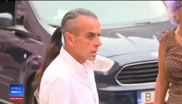 Protestatarul atacat de Vâlcov cere daune de 1 MILION de euro. Specialiştii contrazic Ministerul Muncii