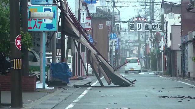Bilanțul taifunului care a lovit Japonia. Furtuna a spulberat tot ce i-a stat în cale