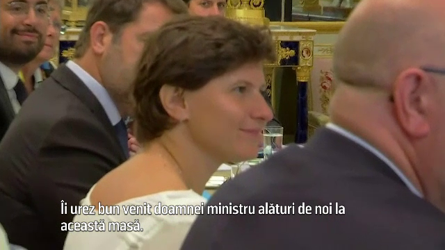 Cum a fost întâmpinată de Macron românca desemnată la conducerea Ministerului Sporturilor