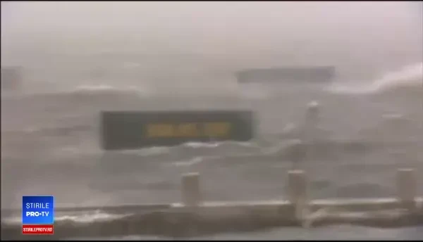 Bilanțul taifunului care a lovit Japonia. Furtuna a spulberat tot ce i-a stat în cale