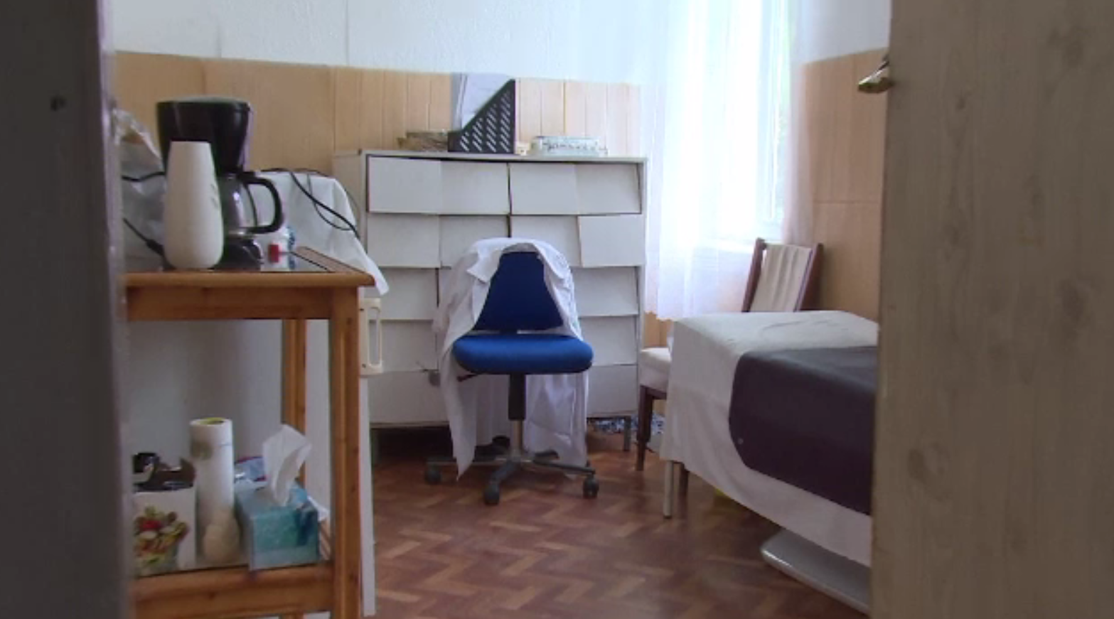 Medic de familie, acuzat de pacienți că nu se prezintă la cabinet cu lunile. Cum a fost surprins