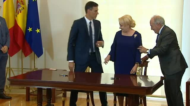 Întâlnire între Dăncilă şi premierul Spaniei. Momentul care nu apare în imaginile oficiale
