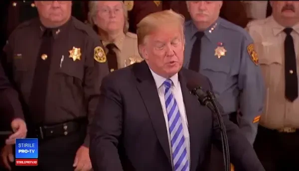 Trump, trădat din interior. Articolul anonim publicat în NY Times de un oficial de rang înalt