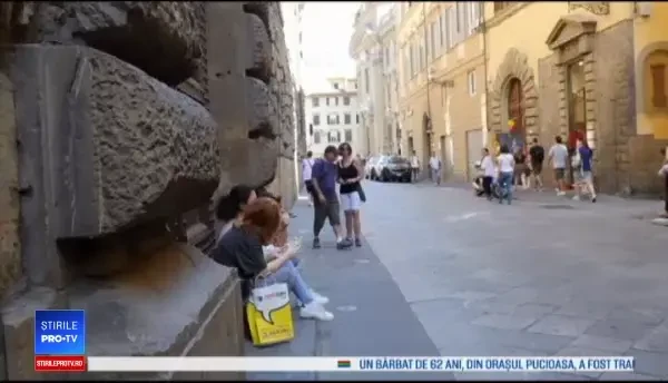 Orașul care interzice mâncatul în locurile publice și obligă turiștii să aleagă restaurantele