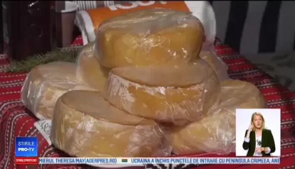 Festivalul dedicat cașcavelei și-a deschis porțile pe Valea Doftanei. Cum este preparat produsul