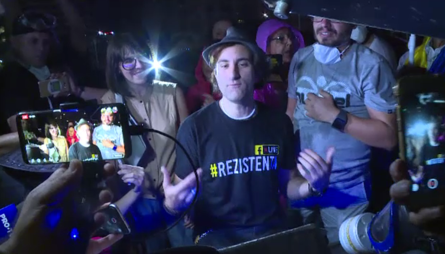 Mesajul transmis de pianistul german Davide Martello politicienilor români la protestul din Piața Victoriei