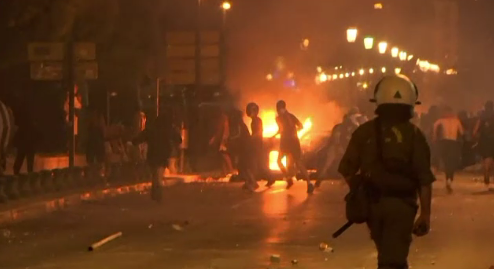 Proteste violente în Grecia. Polițiștii au intervenit cu gaze lacrimogene pentru a liniști mulțimea