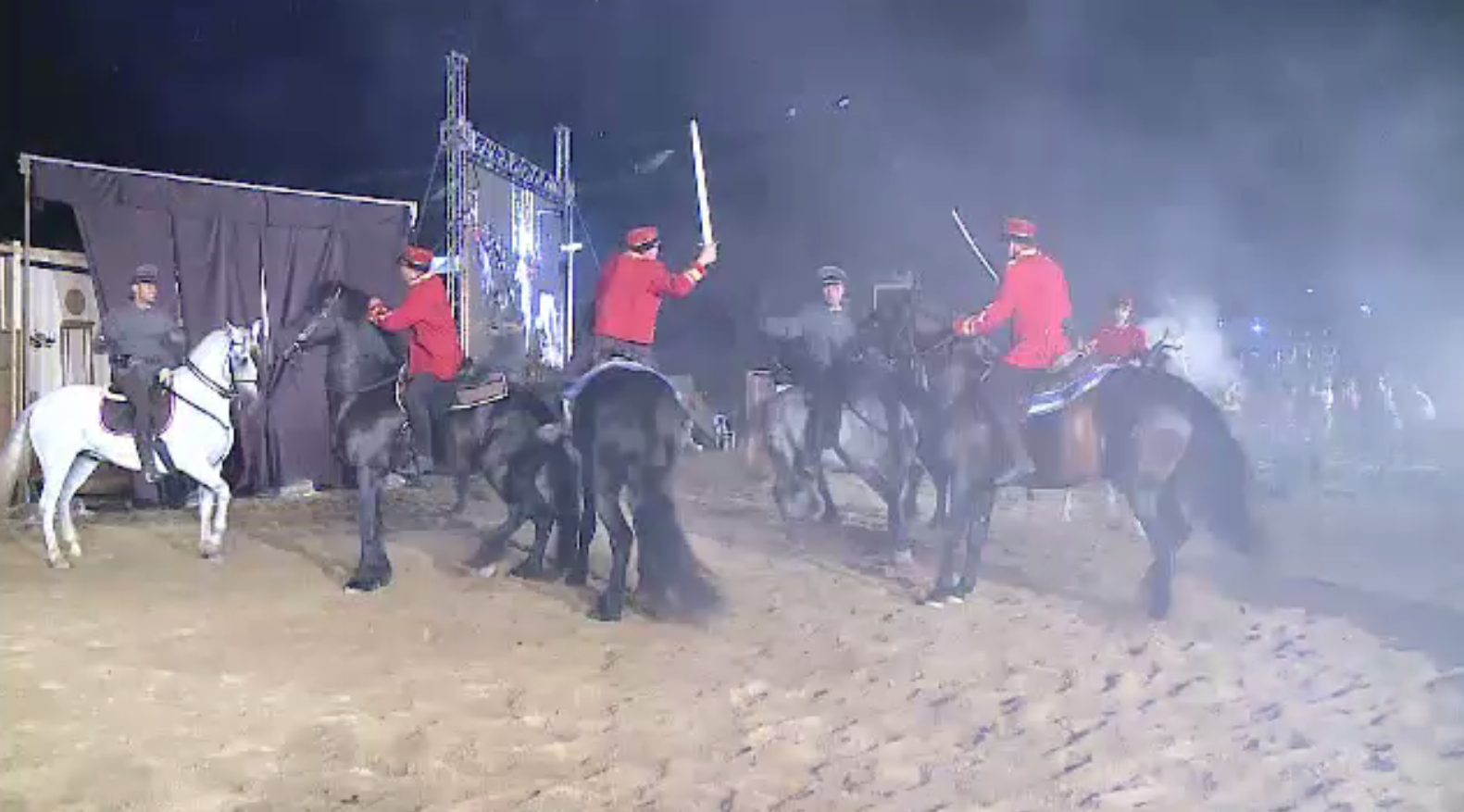 Spectacol dedicat Marii Uniri pe Cluj Arena. Copiii, cei mai încântați participanți