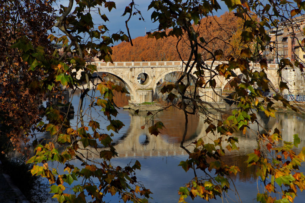 Primele zile de toamnă: ploi şi temperaturi scăzute. Prognoza meteo pentru toată ţara