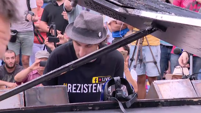 Davide Martello in Piata Victoriei