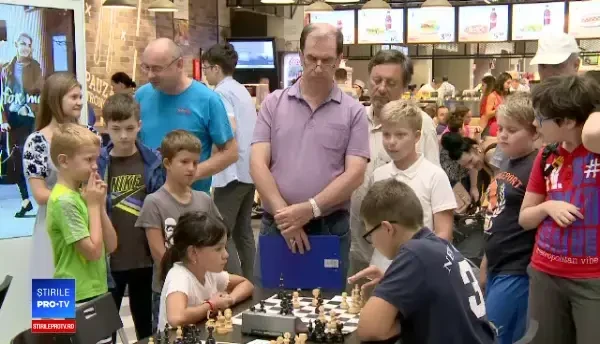 Deschiderea anului şcolar. Florăresele spun că