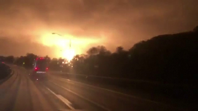 Alertă în apropiere de Pittsburgh. O conductă de gaz a explodat în mijlocul nopții