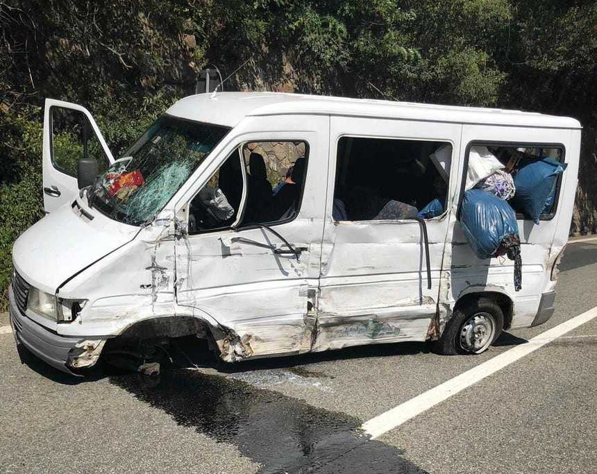 Accident cu 13 răniţi pe Valea Oltului. S-a declanşat PLANUL ROŞU