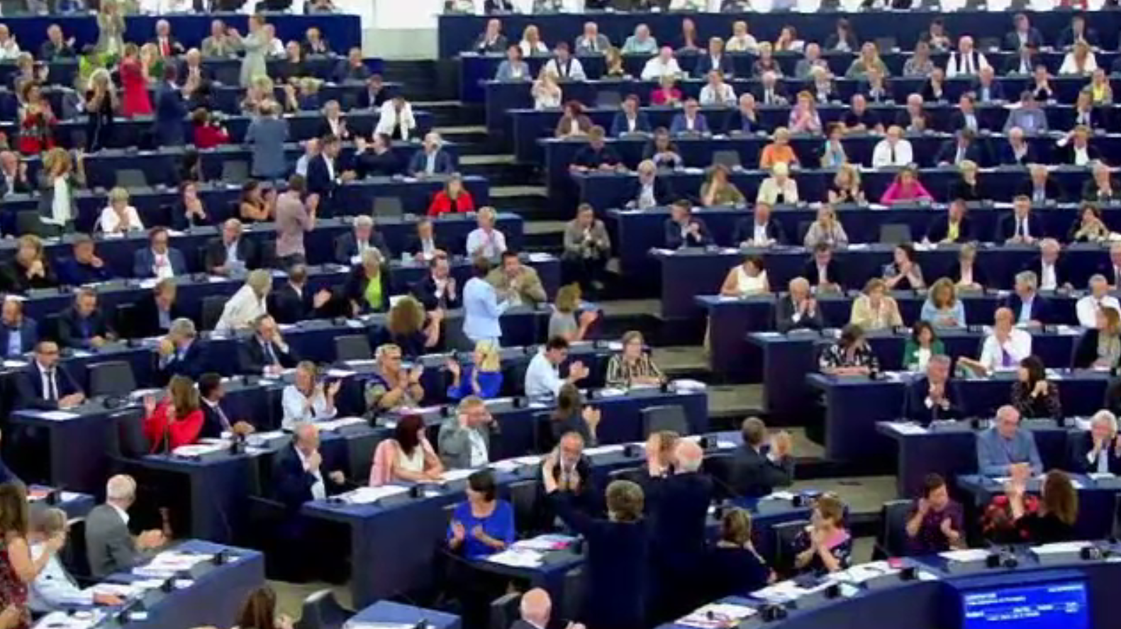 Reacția Ungariei după ce a fost amenințată de UE cu ”arma nucleară”