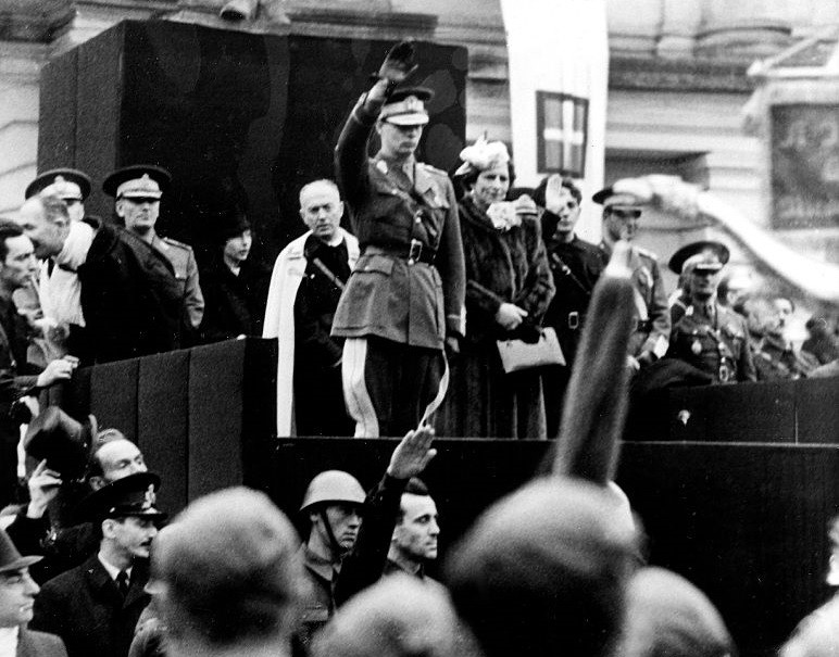 "100 de ani în 100 de zile". 1940: Anul dezmembrării României Mari. Întâlnirea Regelui cu Hitler