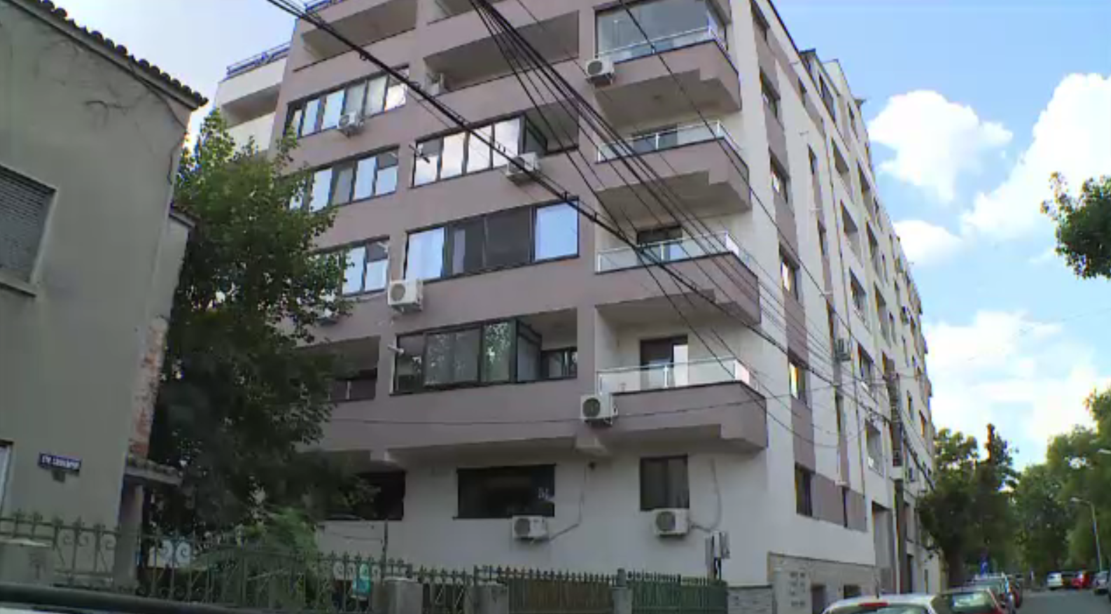 Bucureștiul e împânzit de clădiri cu autorizații cu probleme. ”Arhitectura nu e farmacie”