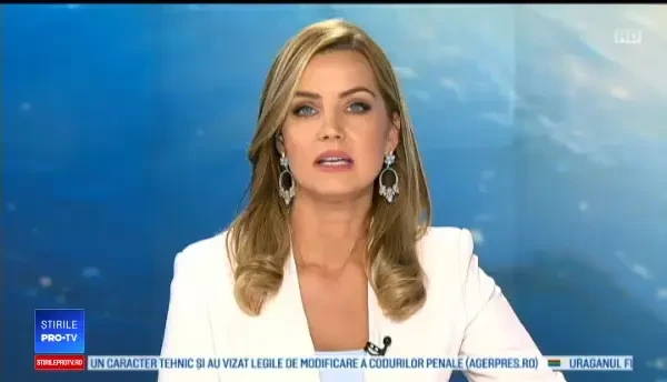 Administrația prezidențială a Franței vinde suveniruri online, sub marca