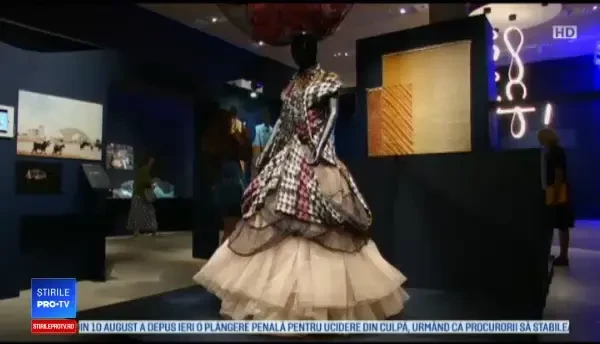 O firmă deținută de Will Smit a creat un recipient de apă complet biodegradabil, inclusiv capacul