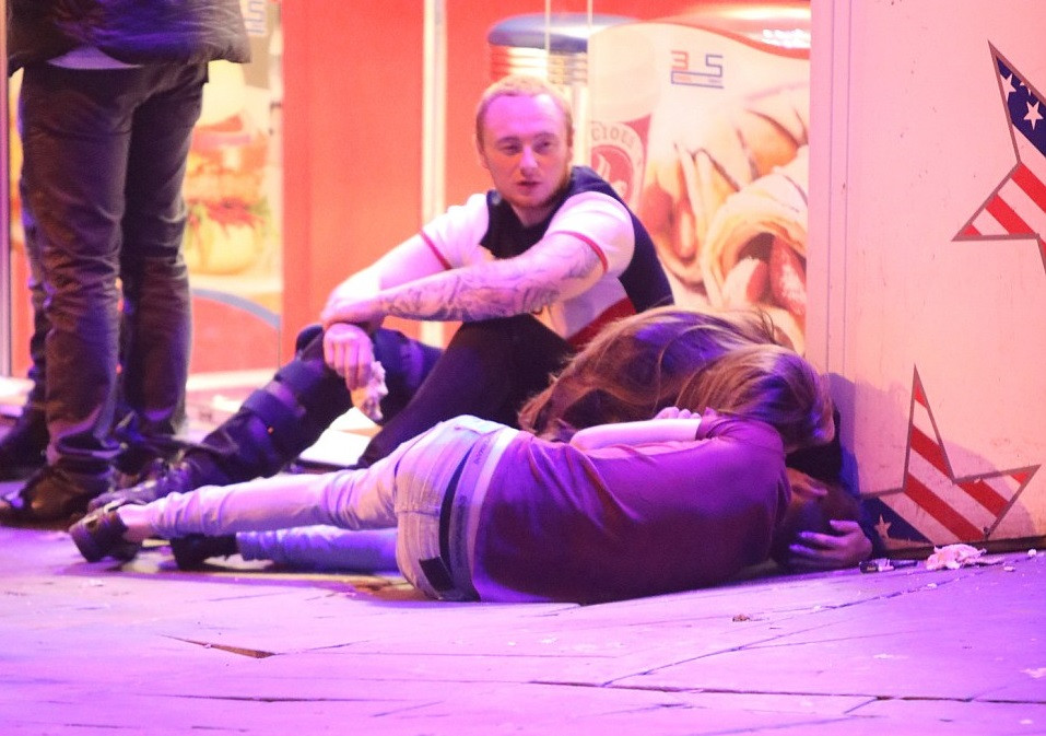 Petreceri cu mult alcool pentru studenții britanici, înainte de începerea studiilor. FOTO