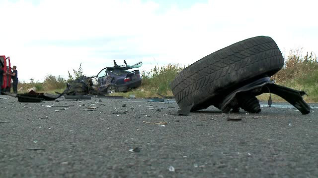 Accident grav în Constanța. Roata unei mașini s-a desprins în mers, 2 femei sunt rănite grav