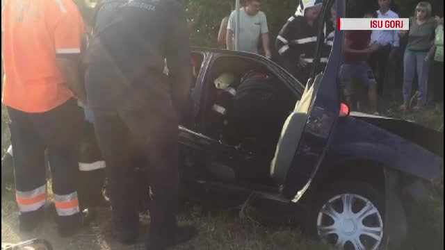 Salvat în ultimul moment după ce i s-a făcut rău la volan și a intrat într-un cap de pod