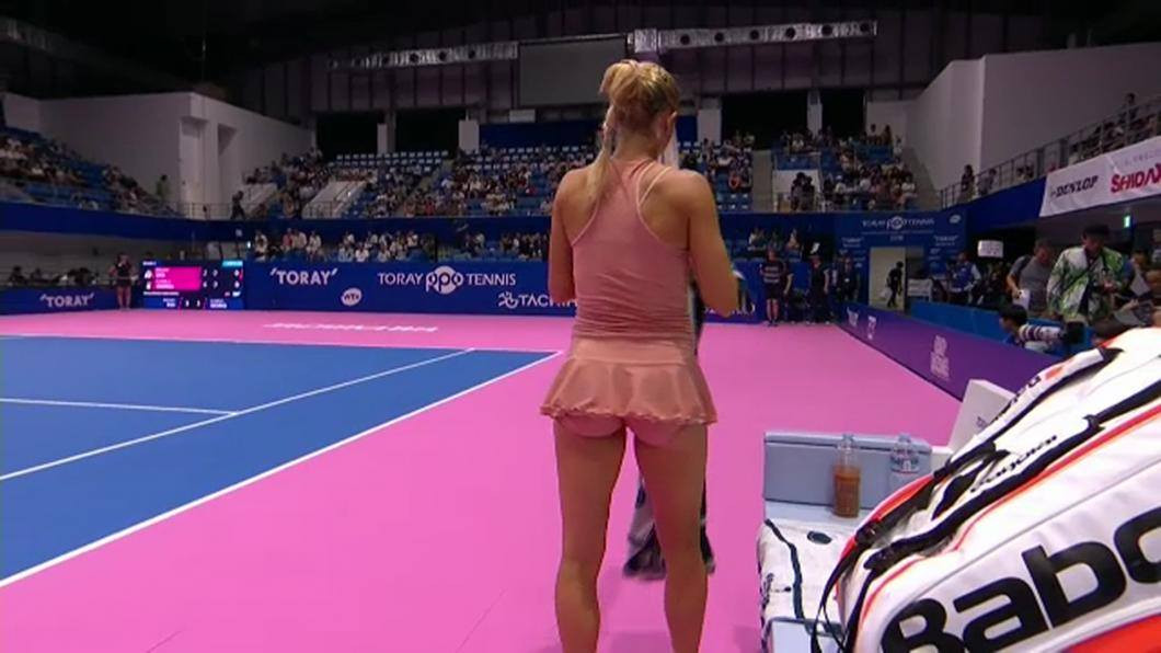 Cum a apărut Camila Giorgi în timpul unui meci în Tokyo. Fanii, șocați. FOTO