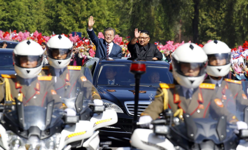 Kim Jong-un si Moon Jae-in