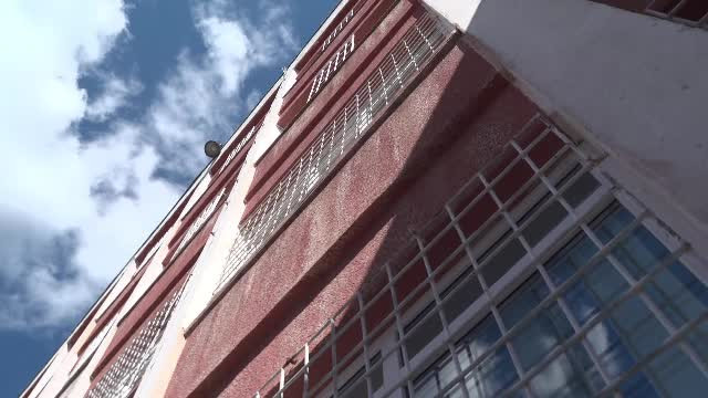 Incident grav la o școală din Constanța. Un copil a căzut de la etajul 2