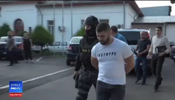 Patru persoane au fost reținute în cazul pizzeriei vandalizate în Buzău