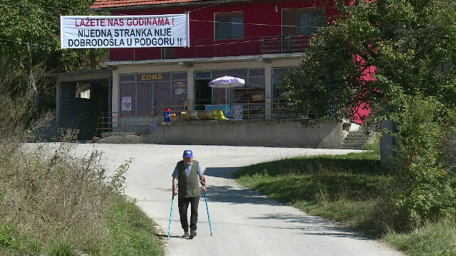 Mesajul transmis de locuitorii unui sat din Bosnia politicienilor aflați în campanie electorală