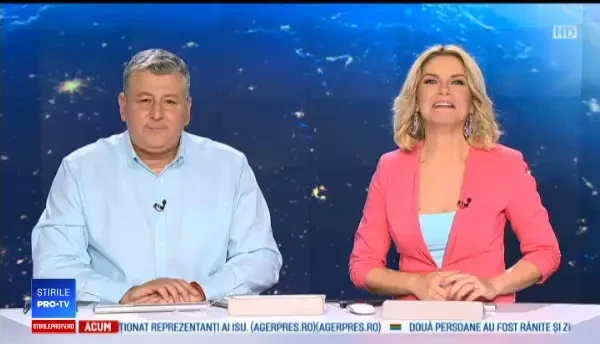 Câţi oameni au încăput într-o maşină de cinci locuri. Imagini incredibile filmate