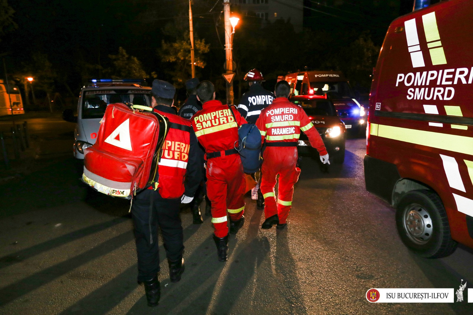 Femeie moartă într-un incendiu, în Capitală. Vecinii spun că soțul ei amenința că îi va da foc