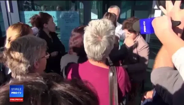 Românii care nu sunt săraci lipiți rămân fără despăgubiri după inundații