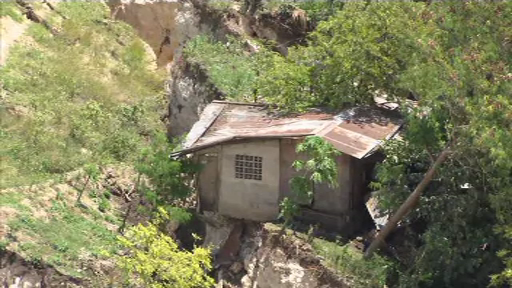 filipine, alunecare de teren, case, morti,