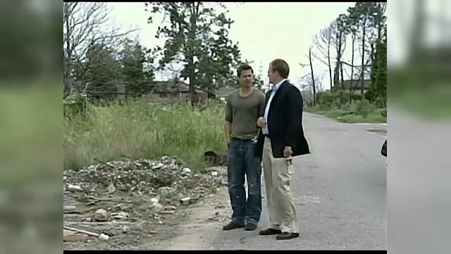 Victimele uraganului Katrina îl dau în judecată pe Brad Pitt, care le-a făcut case