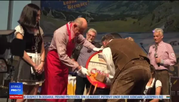 Soția președintelui, la Oktoberfest, în Sibiu: ”În familia Iohannis se bea bere, cu plăcere”