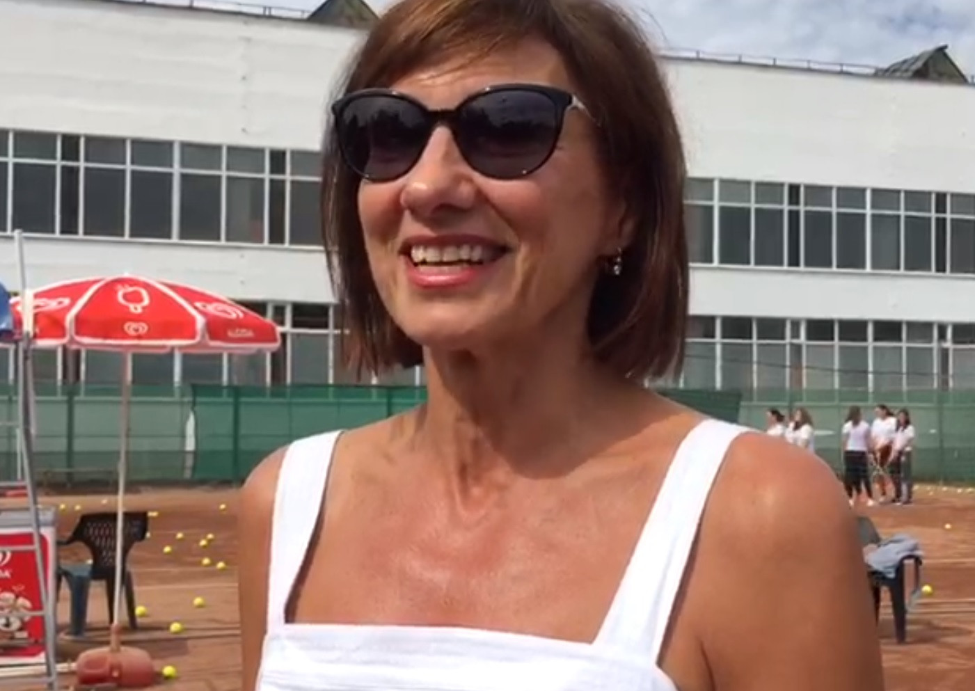 Unde a fost surprinsă Carmen Iohannis cu elevii săi de clasa a IX-a