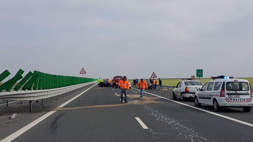 Accident mortal pe Autostrada Soarelui. O mașină s-a răsturnat