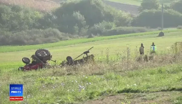 Doi copii, orfani după ce tatăl a fost strivit de tractor. Cum s-a întâmplat tragedia