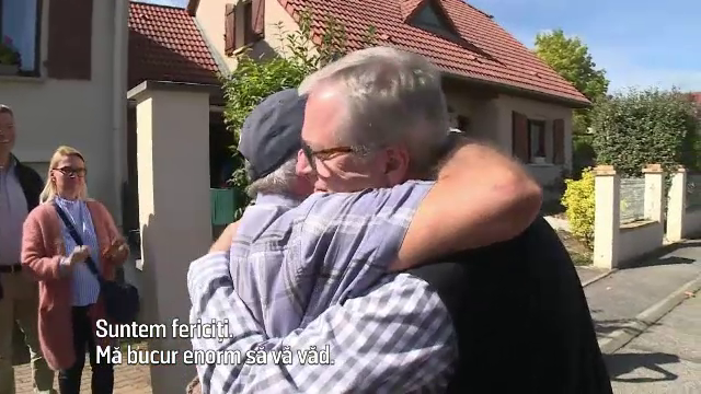 Doi bărbați au descoperit că sunt frați, la bătrânețe. Cum s-a petrecut revederea