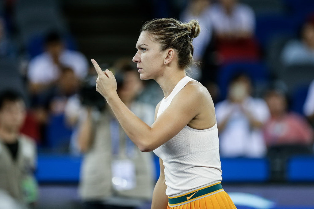 Simona Halep, eliminată în turul al doilea al Wuhan Open. Probleme medicale acuzate de nr. 1 mondial