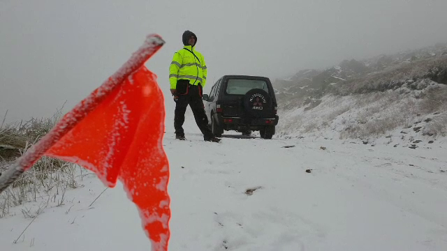 Ninsorile abundente i-au luat prin surprindere pe slovaci. Magazine fără alimente