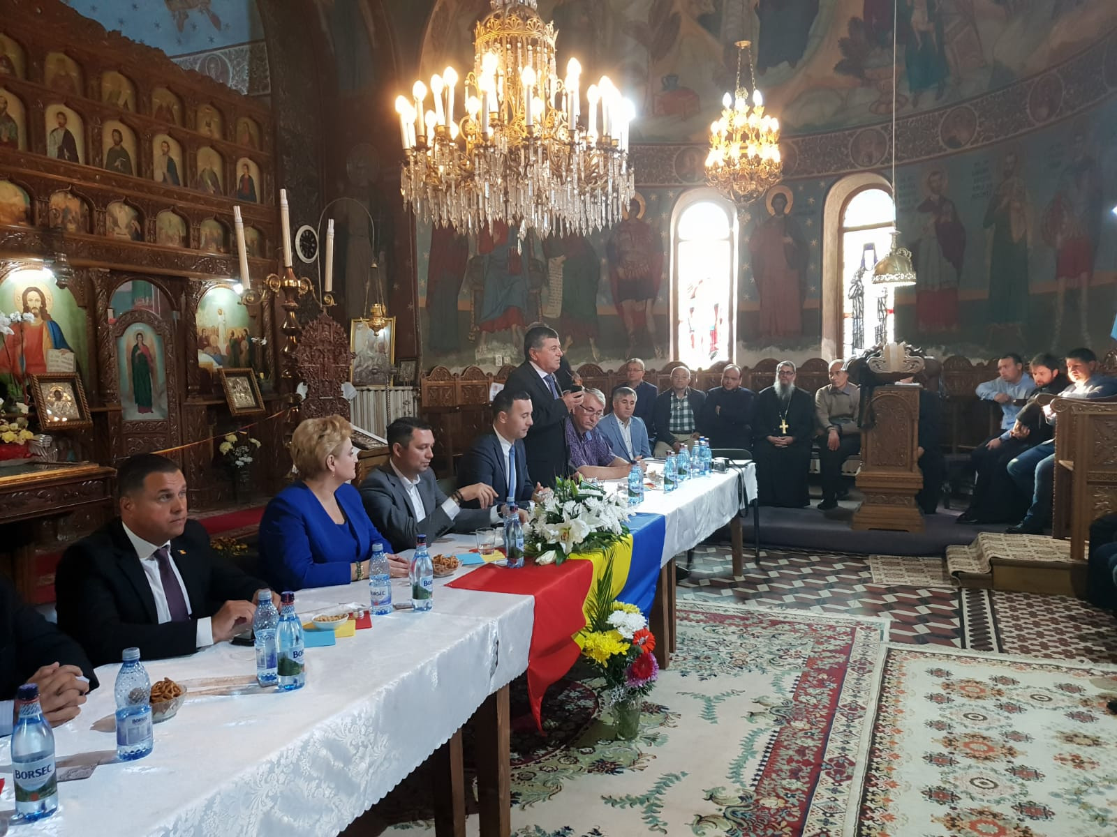 Biserica Adormirea Maicii Domnului din Bănești