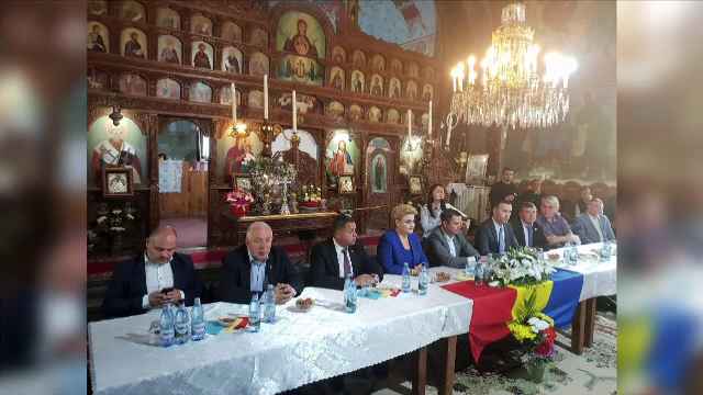 Cine a aprobat ședința despre referendum într-o biserică: ”Păi să stai cu spatele la altar?”